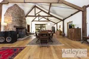 lounge- click for photo gallery